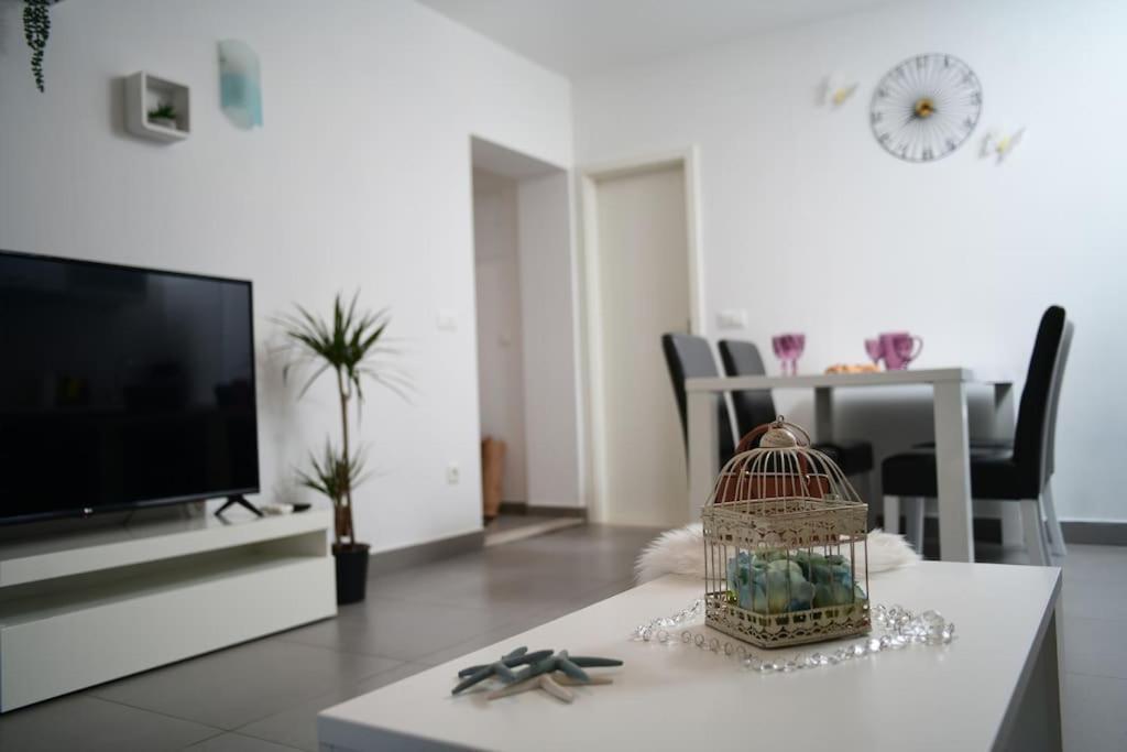 Wave N' Sea Apartment With A Private Pool Dubrovnik Exteriör bild